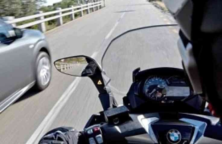 Side View Assist BMW Motorrad, Semua Motor Bisa Aplikasi Peranti Ini