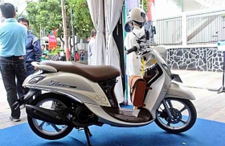 Ini Kosmetik Untuk Dandani Yamaha New Fino 125 Blue Core