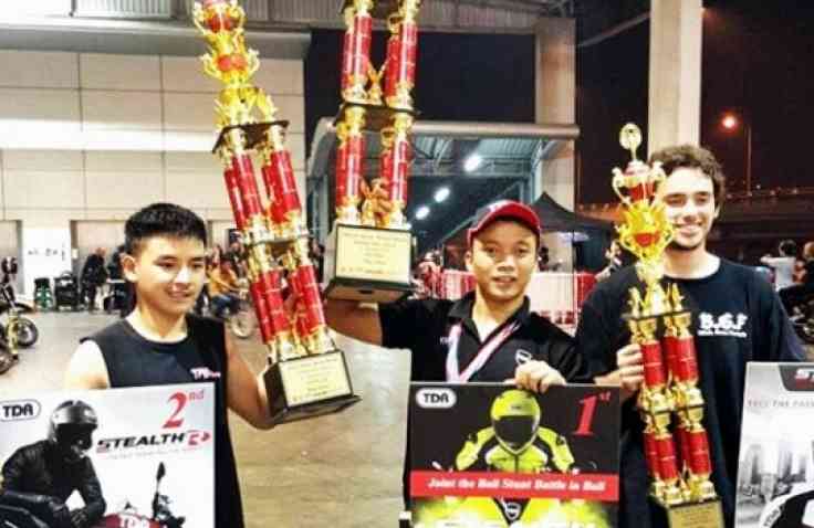 Wawan Tembong Juara Freestyle di Thailand   