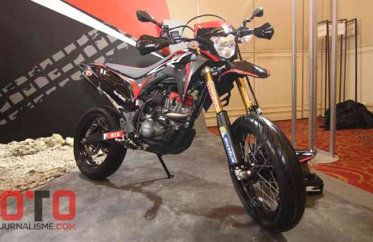 Modifikasi Honda CRF150L Supermoto Ala Honda Indonesia