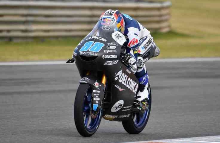 Cuaca Buruk Membuat Team Del Conca Gresini Moto3 tidak Tampil Maksimal di Sesi Pertama Uji Coba