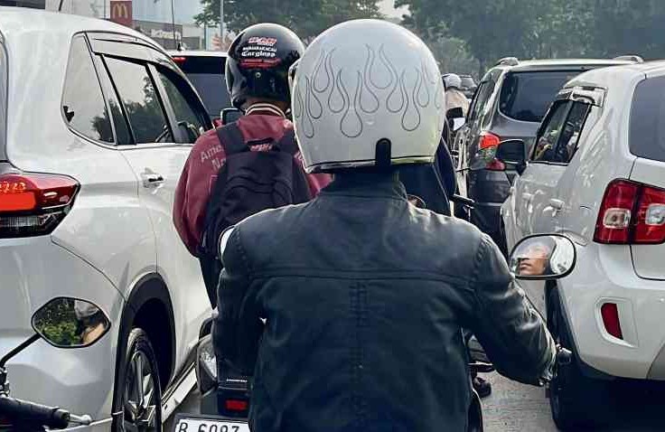 Kenapa Cuaca Panas Pengaruhi Cara Berkendara Motor